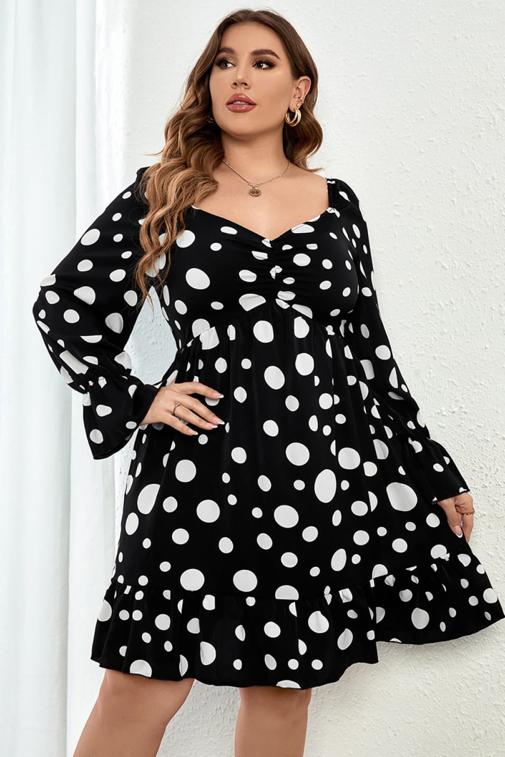 Plus Size Polka Dot Sweetheart Neck Flounce Sleeve Mini Dress