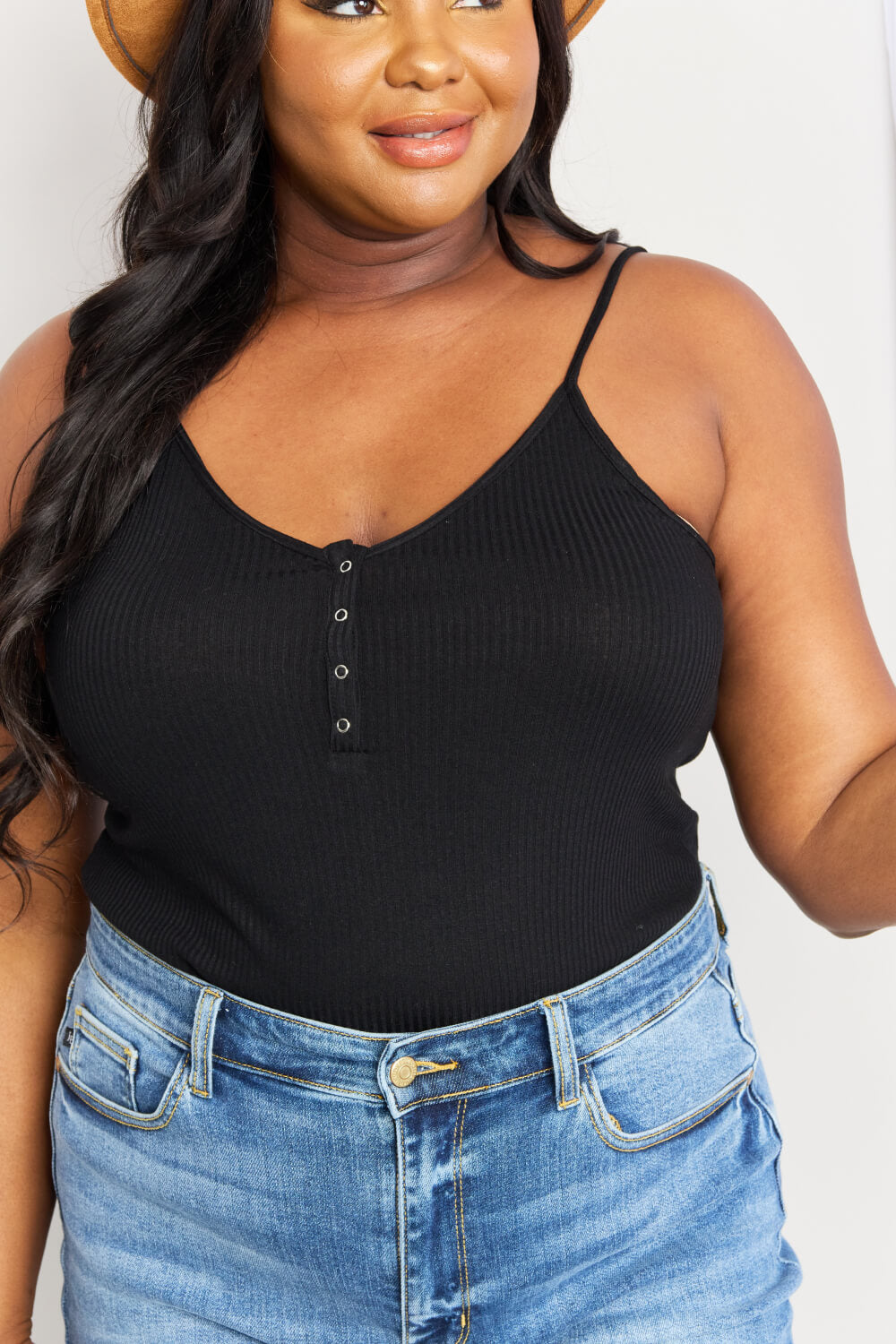 Full Size Quarter-Snap Ribbed Cami in Black