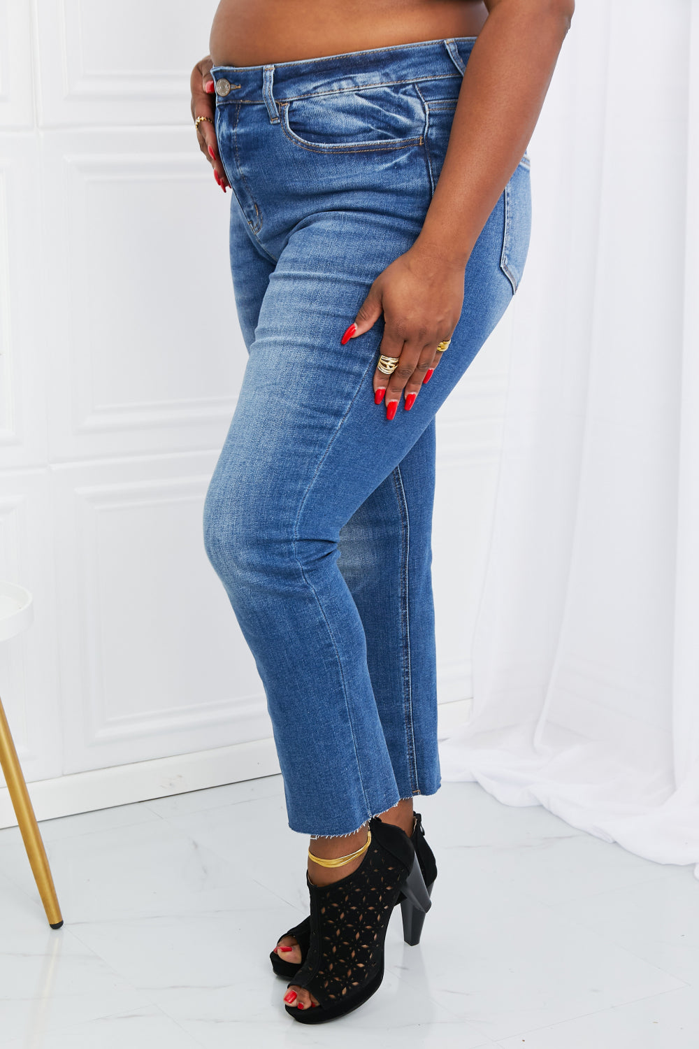 Raw Hem Cropped Jeans