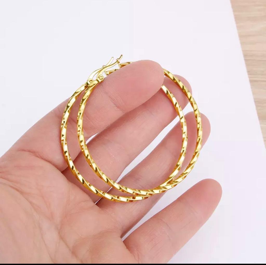 18K Gold-Plated Hoop Earrings With Different Style